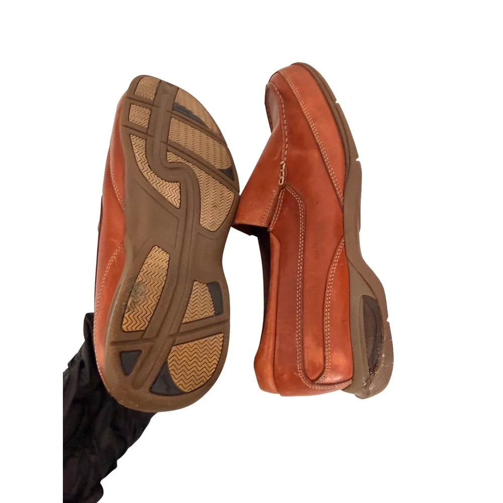 Dunham by New Balance Mens Tan Leather Slip On Moc Toe Loafers Casual Shoes